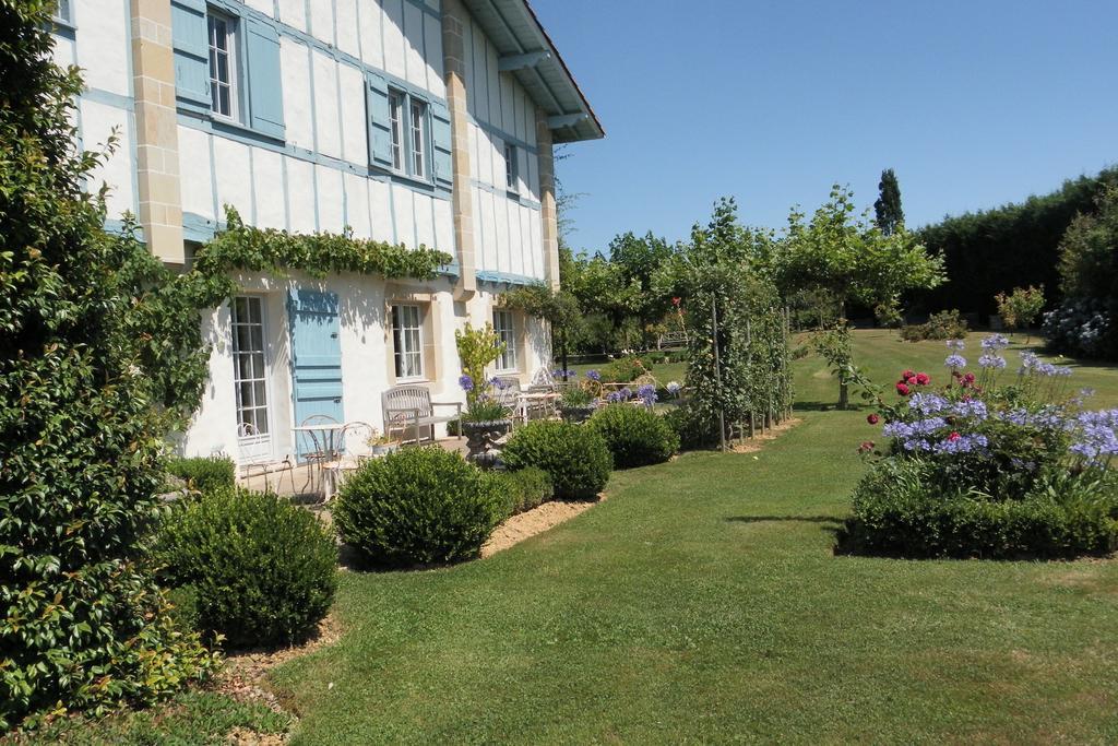 Les Volets Bleus Bed & Breakfast Арконг Екстериор снимка