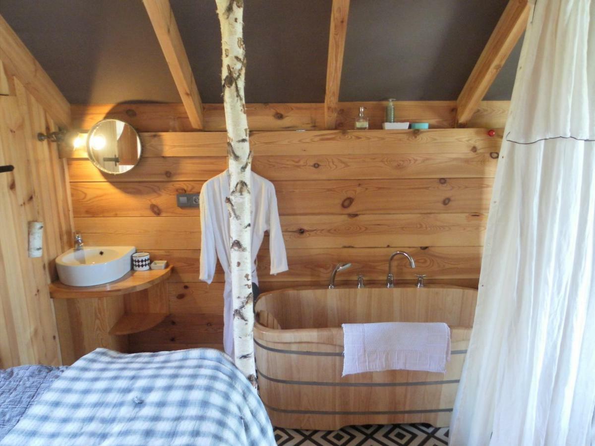 Les Volets Bleus Bed & Breakfast Арконг Екстериор снимка